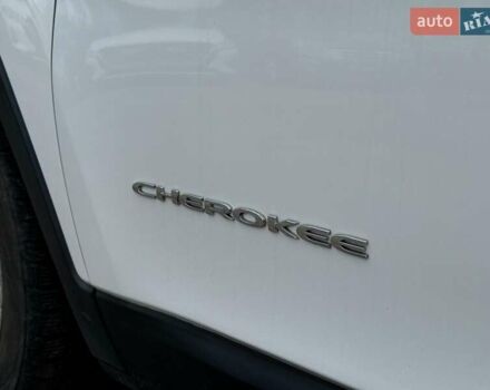 Білий Джип Cherokee, об'ємом двигуна 2.4 л та пробігом 101 тис. км за 14330 $, фото 10 на Automoto.ua
