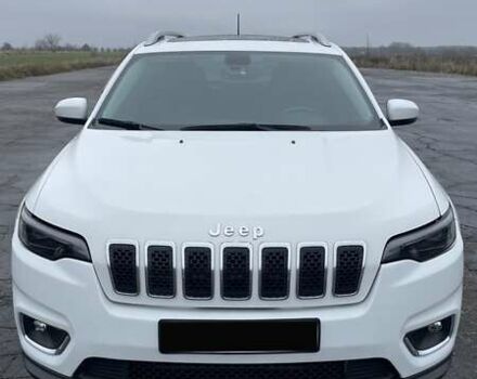 Белый Джип Чероки, объемом двигателя 3.24 л и пробегом 58 тыс. км за 20000 $, фото 2 на Automoto.ua