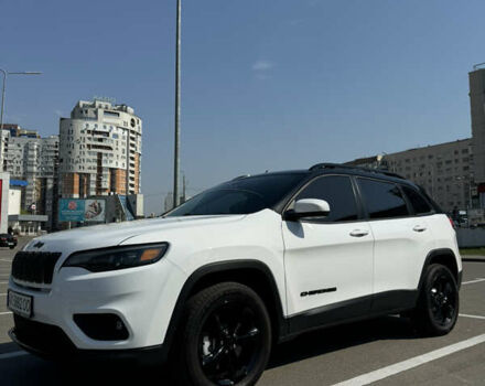 Білий Джип Cherokee, об'ємом двигуна 2.4 л та пробігом 141 тис. км за 16500 $, фото 1 на Automoto.ua