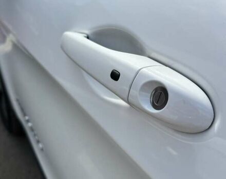 Белый Джип Чероки, объемом двигателя 2.36 л и пробегом 127 тыс. км за 17400 $, фото 6 на Automoto.ua