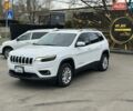 Белый Джип Чероки, объемом двигателя 2.4 л и пробегом 131 тыс. км за 15499 $, фото 1 на Automoto.ua