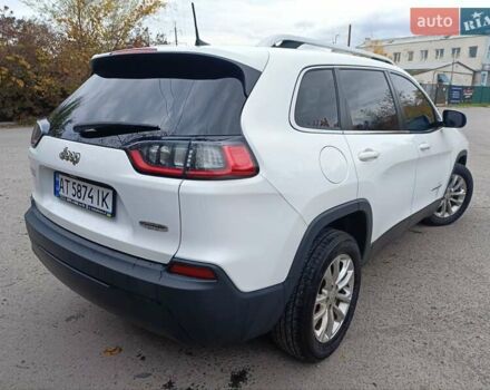 Белый Джип Чероки, объемом двигателя 2.36 л и пробегом 188 тыс. км за 14250 $, фото 4 на Automoto.ua