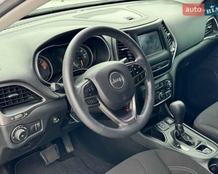 Білий Джип Cherokee, об'ємом двигуна 2.4 л та пробігом 101 тис. км за 14330 $, фото 15 на Automoto.ua
