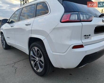 Білий Джип Cherokee, об'ємом двигуна 2 л та пробігом 75 тис. км за 22999 $, фото 2 на Automoto.ua