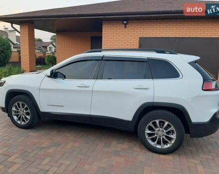 Білий Джип Cherokee, об'ємом двигуна 3.2 л та пробігом 90 тис. км за 17900 $, фото 5 на Automoto.ua