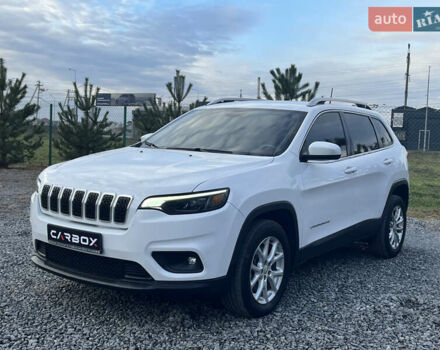 Белый Джип Чероки, объемом двигателя 2.36 л и пробегом 73 тыс. км за 15900 $, фото 2 на Automoto.ua