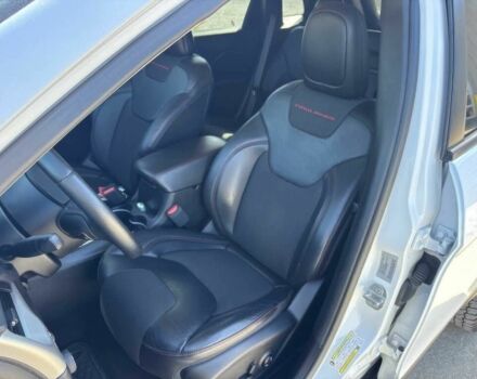 Білий Джип Cherokee, об'ємом двигуна 3.2 л та пробігом 36 тис. км за 3400 $, фото 6 на Automoto.ua