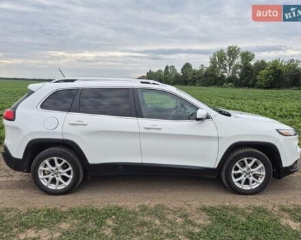 Білий Джип Cherokee, об'ємом двигуна 2.36 л та пробігом 210 тис. км за 12500 $, фото 7 на Automoto.ua