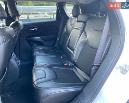 Білий Джип Cherokee, об'ємом двигуна 2.4 л та пробігом 79 тис. км за 16500 $, фото 16 на Automoto.ua