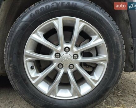 Білий Джип Cherokee, об'ємом двигуна 2.36 л та пробігом 56 тис. км за 14500 $, фото 34 на Automoto.ua