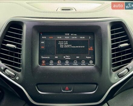 Білий Джип Cherokee, об'ємом двигуна 2.4 л та пробігом 101 тис. км за 14330 $, фото 28 на Automoto.ua