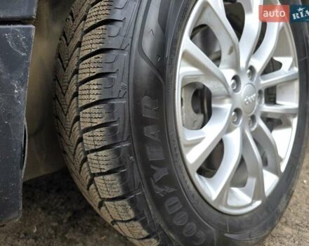 Білий Джип Cherokee, об'ємом двигуна 2.36 л та пробігом 56 тис. км за 14500 $, фото 30 на Automoto.ua