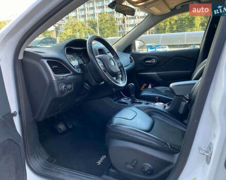 Білий Джип Cherokee, об'ємом двигуна 2.4 л та пробігом 79 тис. км за 15400 $, фото 12 на Automoto.ua