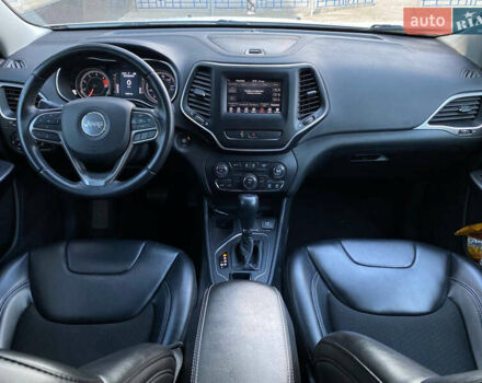 Білий Джип Cherokee, об'ємом двигуна 2.4 л та пробігом 79 тис. км за 16500 $, фото 9 на Automoto.ua