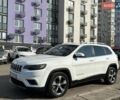 Белый Джип Чероки, объемом двигателя 2.36 л и пробегом 161 тыс. км за 16700 $, фото 1 на Automoto.ua