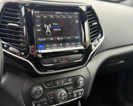 Белый Джип Чероки, объемом двигателя 0 л и пробегом 114 тыс. км за 17800 $, фото 6 на Automoto.ua