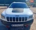 Білий Джип Cherokee, об'ємом двигуна 2 л та пробігом 142 тис. км за 17800 $, фото 1 на Automoto.ua
