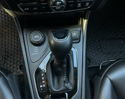 Белый Джип Чероки, объемом двигателя 2.4 л и пробегом 142 тыс. км за 16000 $, фото 8 на Automoto.ua