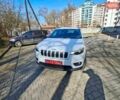 Білий Джип Cherokee, об'ємом двигуна 2.36 л та пробігом 378 тис. км за 10900 $, фото 1 на Automoto.ua