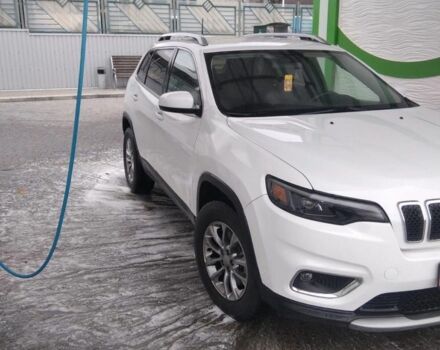 Белый Джип Чероки, объемом двигателя 0 л и пробегом 215 тыс. км за 14500 $, фото 1 на Automoto.ua