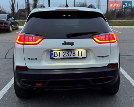 Білий Джип Cherokee, об'ємом двигуна 3.24 л та пробігом 102 тис. км за 22000 $, фото 7 на Automoto.ua
