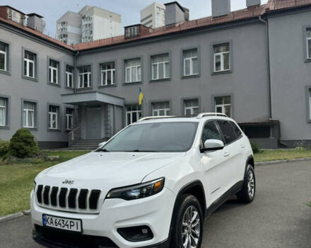 Белый Джип Чероки, объемом двигателя 2.36 л и пробегом 69 тыс. км за 17700 $, фото 4 на Automoto.ua