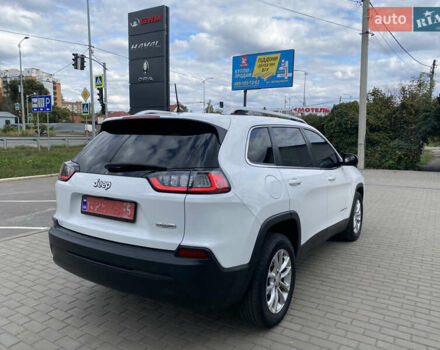 Білий Джип Cherokee, об'ємом двигуна 2.36 л та пробігом 149 тис. км за 13800 $, фото 5 на Automoto.ua