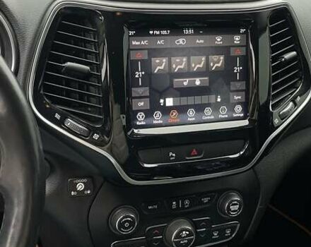 Белый Джип Чероки, объемом двигателя 3.24 л и пробегом 58 тыс. км за 20000 $, фото 13 на Automoto.ua