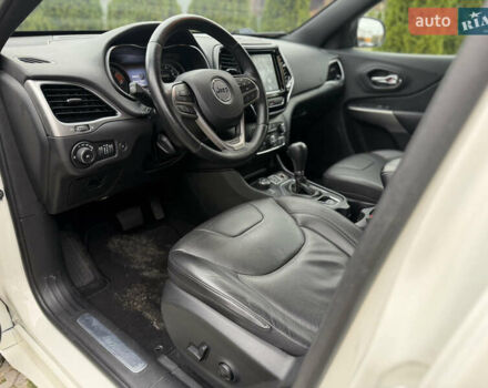 Білий Джип Cherokee, об'ємом двигуна 3.24 л та пробігом 114 тис. км за 18500 $, фото 16 на Automoto.ua