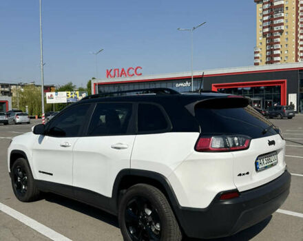 Білий Джип Cherokee, об'ємом двигуна 2.4 л та пробігом 141 тис. км за 16500 $, фото 3 на Automoto.ua