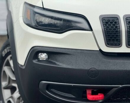 Джип Чероки 2018 в Киеве на Automoto.ua Белый Джип Чероки, объемом двигателя 3.2 л и пробегом 106 тыс. км за 21000 $, фото 3 на Automoto.ua