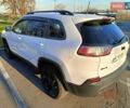 Білий Джип Cherokee, об'ємом двигуна 2.36 л та пробігом 171 тис. км за 15600 $, фото 2 на Automoto.ua