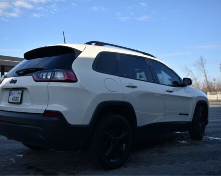 Белый Джип Чероки, объемом двигателя 2.4 л и пробегом 111 тыс. км за 17000 $, фото 8 на Automoto.ua
