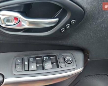 Білий Джип Cherokee, об'ємом двигуна 3.2 л та пробігом 67 тис. км за 18500 $, фото 27 на Automoto.ua