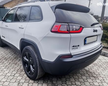 Білий Джип Cherokee, об'ємом двигуна 2.4 л та пробігом 13 тис. км за 20500 $, фото 1 на Automoto.ua