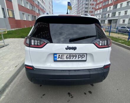 Білий Джип Cherokee, об'ємом двигуна 2.36 л та пробігом 68 тис. км за 16100 $, фото 5 на Automoto.ua