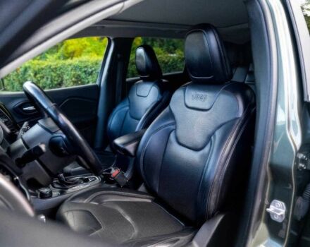 Білий Джип Cherokee, об'ємом двигуна 3.2 л та пробігом 50 тис. км за 8000 $, фото 6 на Automoto.ua