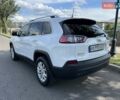 Белый Джип Чероки, объемом двигателя 2.36 л и пробегом 92 тыс. км за 16000 $, фото 5 на Automoto.ua