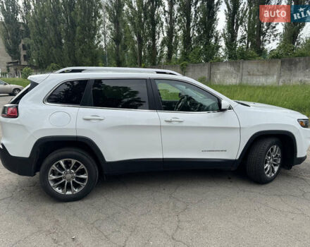 Білий Джип Cherokee, об'ємом двигуна 2.36 л та пробігом 116 тис. км за 19600 $, фото 4 на Automoto.ua