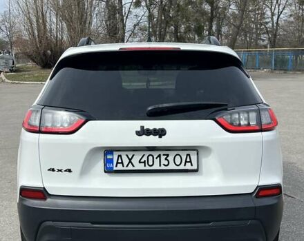 Белый Джип Чероки, объемом двигателя 3.24 л и пробегом 63 тыс. км за 18500 $, фото 4 на Automoto.ua
