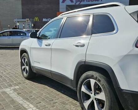 Білий Джип Cherokee, об'ємом двигуна 3.24 л та пробігом 143 тис. км за 20500 $, фото 7 на Automoto.ua