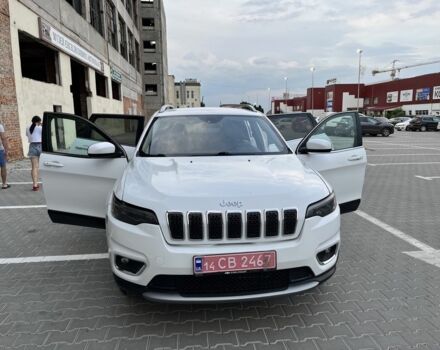 Белый Джип Чероки, объемом двигателя 2.4 л и пробегом 200 тыс. км за 15000 $, фото 2 на Automoto.ua