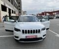 Белый Джип Чероки, объемом двигателя 2.4 л и пробегом 200 тыс. км за 15000 $, фото 2 на Automoto.ua