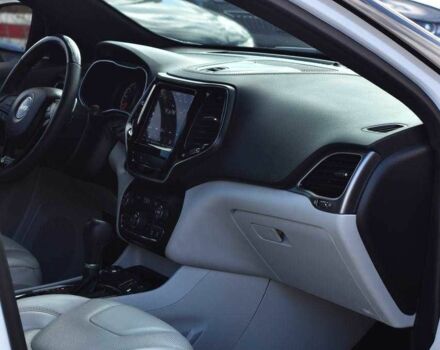 Білий Джип Cherokee, об'ємом двигуна 3.2 л та пробігом 83 тис. км за 18900 $, фото 12 на Automoto.ua