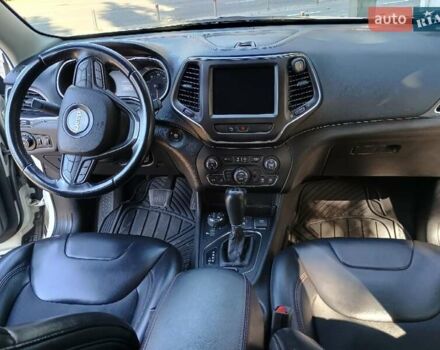 Белый Джип Чероки, объемом двигателя 3.24 л и пробегом 109 тыс. км за 19500 $, фото 8 на Automoto.ua