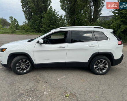 Білий Джип Cherokee, об'ємом двигуна 2.36 л та пробігом 116 тис. км за 19600 $, фото 2 на Automoto.ua