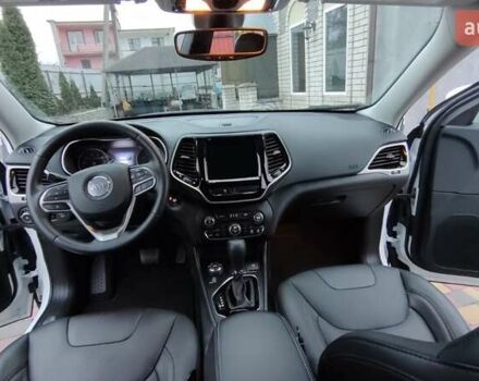 Білий Джип Cherokee, об'ємом двигуна 3.2 л та пробігом 67 тис. км за 18500 $, фото 29 на Automoto.ua