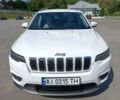 Белый Джип Чероки, объемом двигателя 2.36 л и пробегом 94 тыс. км за 17500 $, фото 1 на Automoto.ua