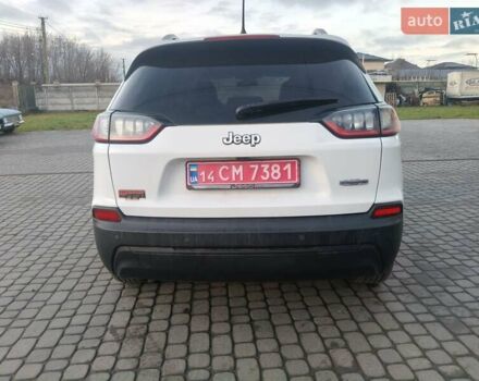 Белый Джип Чероки, объемом двигателя 2.36 л и пробегом 68 тыс. км за 16600 $, фото 3 на Automoto.ua
