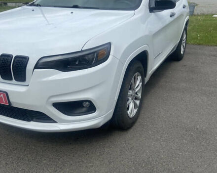 Белый Джип Чероки, объемом двигателя 2.4 л и пробегом 133 тыс. км за 14999 $, фото 2 на Automoto.ua